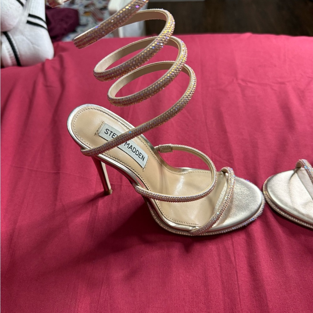 Steve Madden Shimmering Gold Spiral Heels
